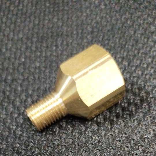 汎用規格5/8×18UNFを3/8×24UNFのレギュレータに使用するアダプター 新品