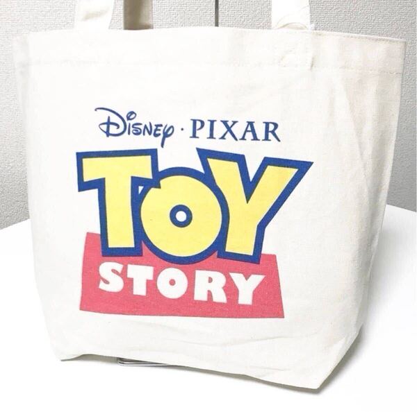 新品 ディズニー トートバッグ バッグ プレゼント プーさん トイストーリー ミッキー ミニー ドナルド チップ&ディール 可愛い ドナ