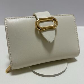 ☆良品☆ ◆CHARLES & KEITH チャールズアンキース Daki ダキ リングディテールウォレット クリーム◆ 正規品保証 【送料無料】0513