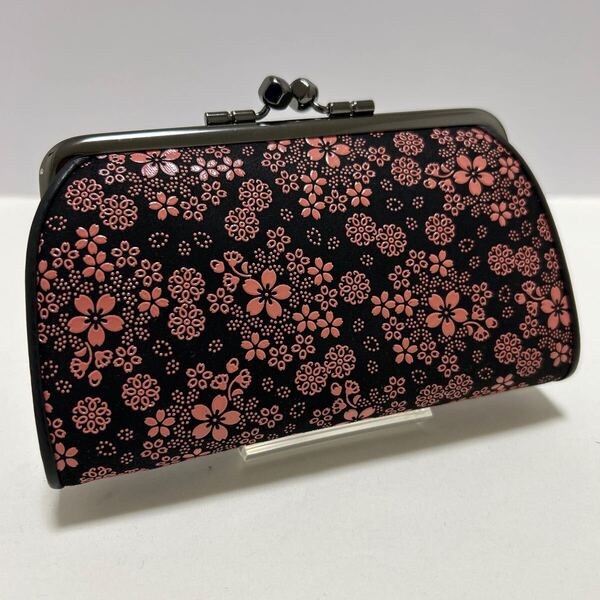 ☆未使用-美品☆ ◆印傳屋 INDEN-YA 親子 がま口小銭入れ 限定 桜柄◆ スクエア 鹿革 黒地×ピンク漆 正規品保証【送料無料】0529