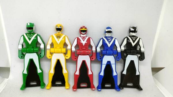 □ レンジャーキー 超獣戦隊ライブマン 5本セット イエローライオン ブルードルフィン グリーンサイ ブラックバイソン ゴーカイジャー