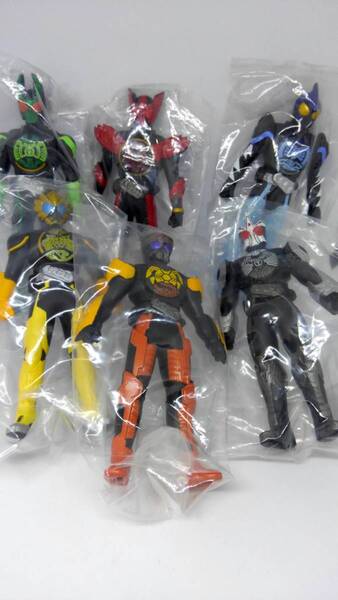 □送料無料ソフビヒーロー 仮面ライダーオーズ 6体セット タジャドルコンボ ガタキリバ シャウタ サゴーゾ ラトラーター ブラカワニ