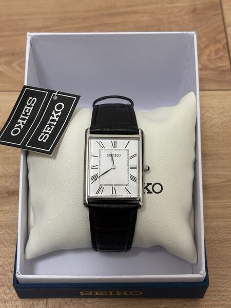 送料込み ほぼ未使用 SEIKO セイコー エッセンシャルズ SWR049 腕時計