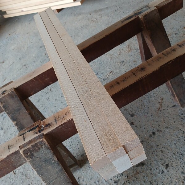 角材-1012【100×3.5~3.7×3.5~3.7cm】 国産ひのき 角材 9本セット テーブル脚 枠組み 木工 一枚板 無垢材 桧 檜 DIY