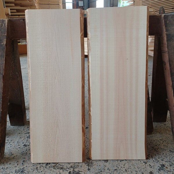 A-2202 国産ひのき 耳付板 2枚セット テーブル 棚板 看板 一枚板 無垢材 桧 檜 DIY