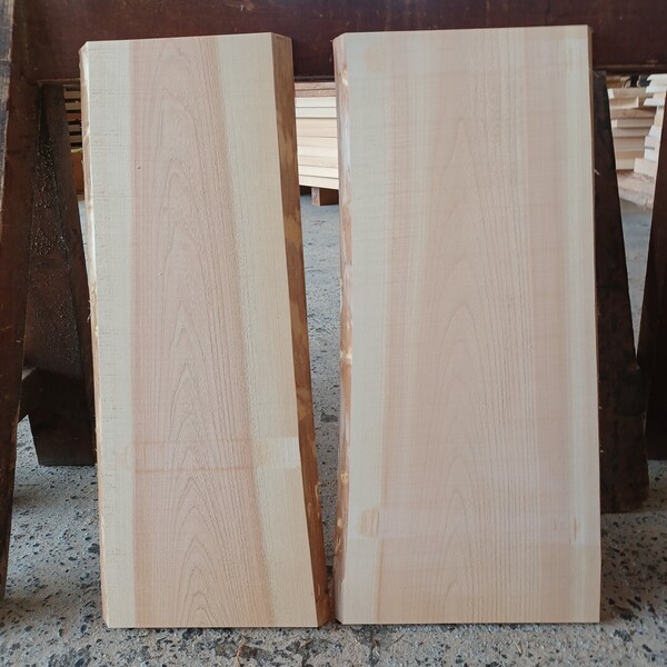 A-2203 国産ひのき 耳付板 2枚セット テーブル 看板 棚板 一枚板 無垢材 桧 檜 DIY