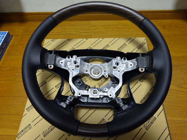 <送料無料><正規トヨタ純正OP><完全新品未使用>150系/ランドクルーザープラド/ウッド調ステアリング/ブラック内装/TX/TXL適合/2017~9