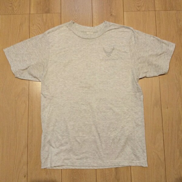 USA古着卸 Sサイズ U.S AIR FORCE ミリタリー アメリカ空軍 ロゴ 両面プリント Tシャツ