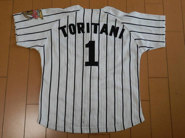 【送料無料】阪神タイガース★ユニフォーム ★#1 TORITANI 鳥谷選手 ★縦じま ホーム★ サイズ120 ★子供用 / 2005年優勝ワッペン