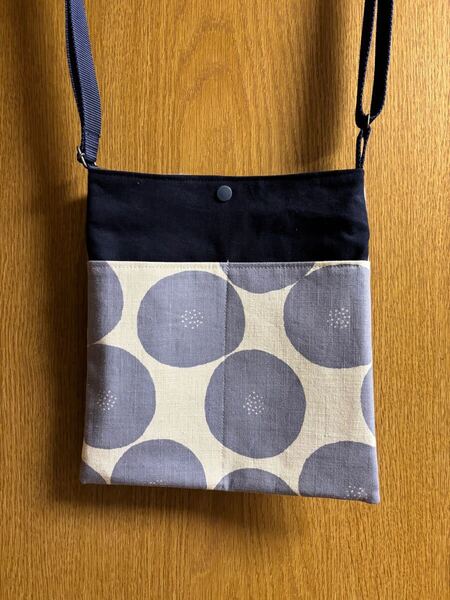 NO.350 ハンドメイド サコッシュ あんぱん柄 斜め掛け スマホショルダー ショルダーバッグ お散歩ポシェット
