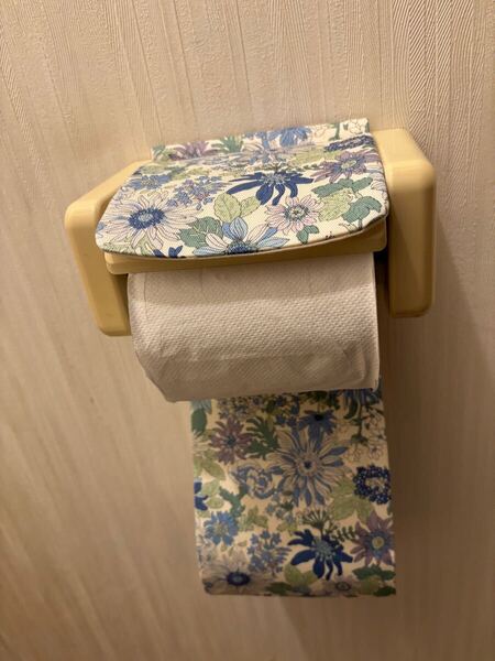 NO.269 ハンドメイド 花柄トイレットペーパーホルダーカバー