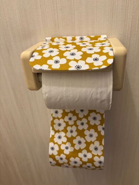NO.304 ハンドメイド イエロー花柄トイレットペーパーホルダー