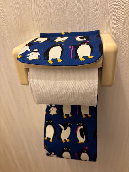 NO.463 ハンドメイド トイレットペーパーホルダーカバー ペンギン柄