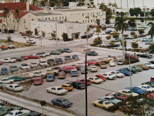 Stephen Shore-Uncommon Places The Complete Works中古写真集。1970s U.S.A. road trip USDM 北米仕様 Ford Dodge chevrolet VW