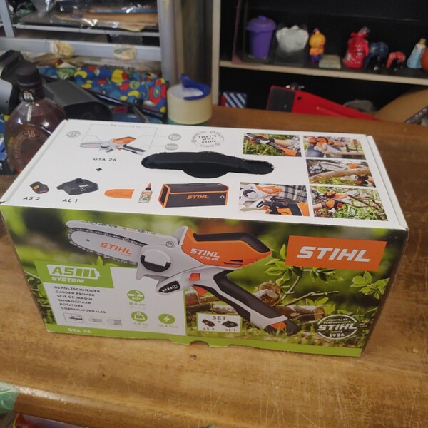 中古 電動工具 STIHL スチール バッテリー ガーデンカッター GTA26 チェンソー 園芸 ガーデニング 農場. 剪定