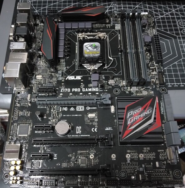 asus★Z170 PRO GAMING マザーボード★LGA1151★Z170 チップセット★最新bios3805更新済★ATX Intel★動作確認済★