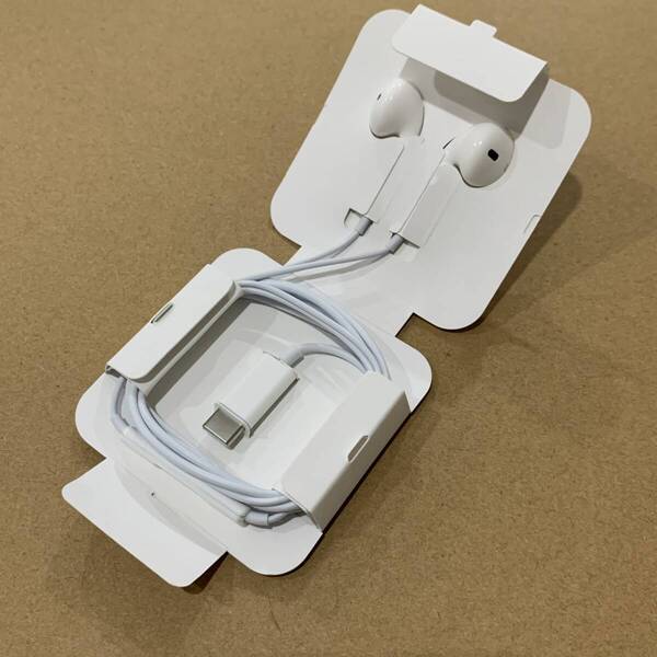 アップル純正 USB Type-Cイヤホン アイホン 有線イヤフォン
