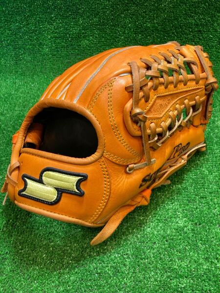 【美品・即戦力】SSK PRO MODEL エスエスケー プロモデル 中村剛也選手モデル 一般軟式用 内野手用 グラブ グローブ SPP-060