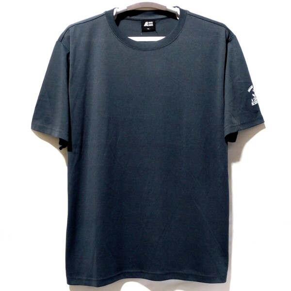 特価/未使用【サイズ=LL(XL)】アメカジ/袖英字ワンポイント/メンズ/半袖/Tシャツ/胸囲=104~112cm/charcoal