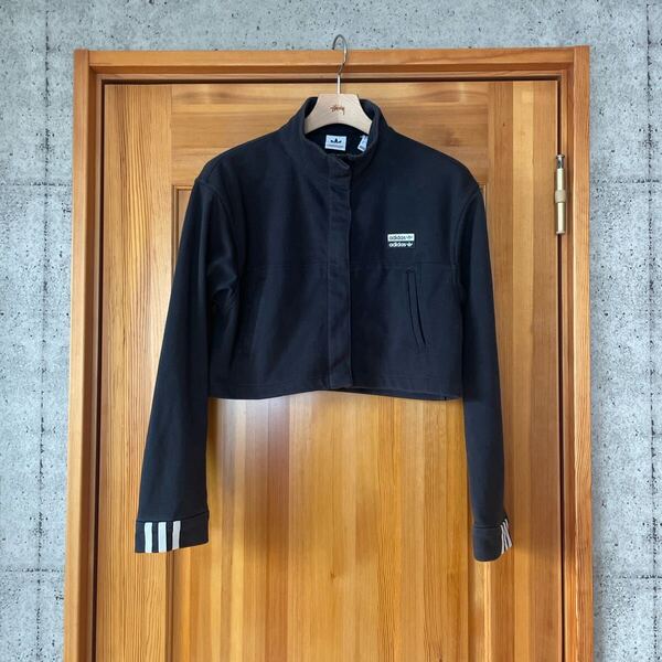 即決 送料込み アディダス adidas レディース M ジャケット 長袖 トップス スウェット ショート丈 ブルゾン ブラック 上着