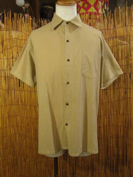 ③新品*男女兼用*無地*コットン素材*ココナッツボタン*半袖*シャツ *L