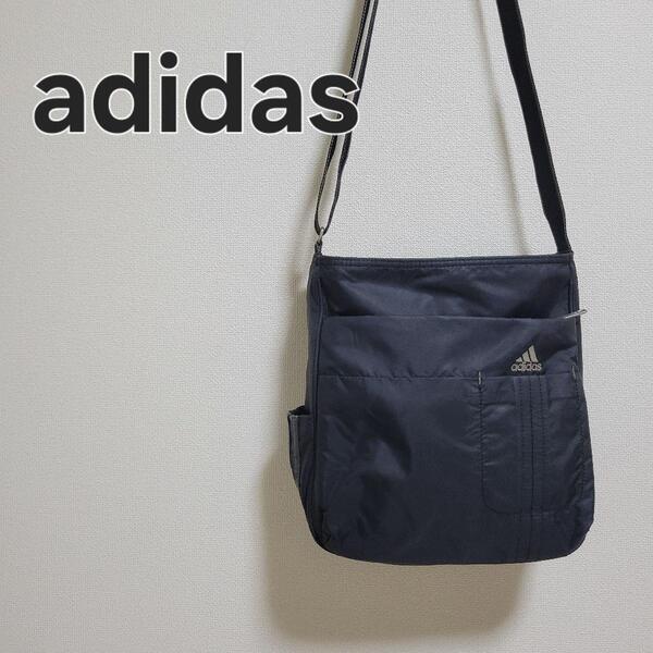 adidas アディダス ショルダーバッグ サコッシュ ブラック ユニセックス