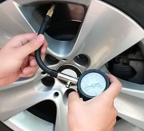 自動車タイヤ空気圧計 エアゲージ 測定 計測 携帯用 チェック トラック オートバイ用 0-100PSI
