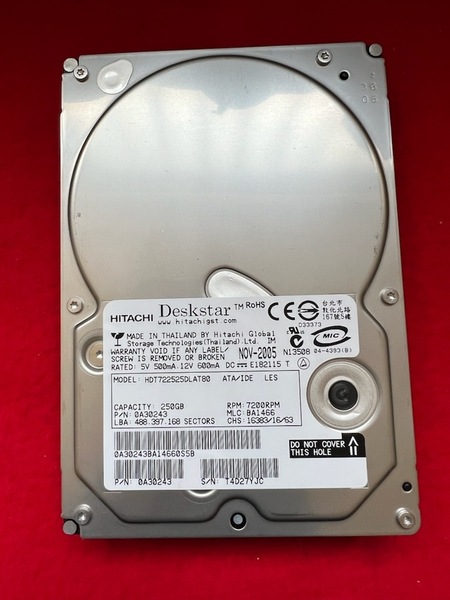 不良返金保証 HITACHI 日立製 Deskstar MODEL: HDT722525DLAT80 250GB RDZ-D60Vから取り外し (AA27)