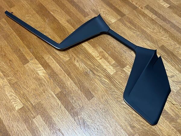 60プリウス 内装パネル MXWH60 60系 中古