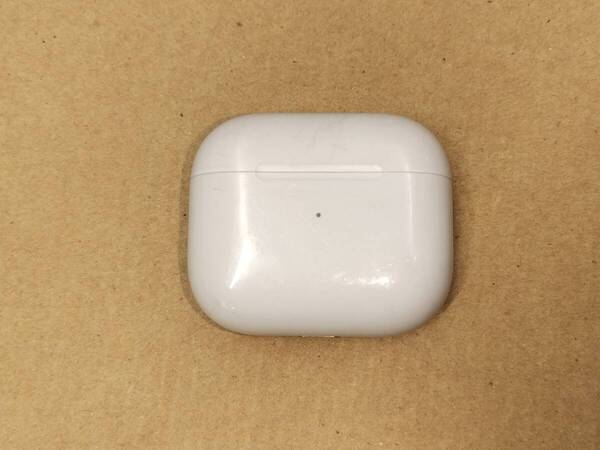 NH2409 3-③ Apple 純正 Airpods アップル エアーポッズ 第3世代 充電ケースのみ A2566