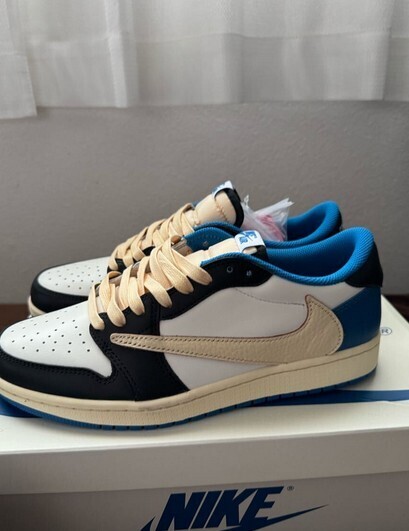 専用 NIKE×Travis×fragment AJ1 Low 27.5cm