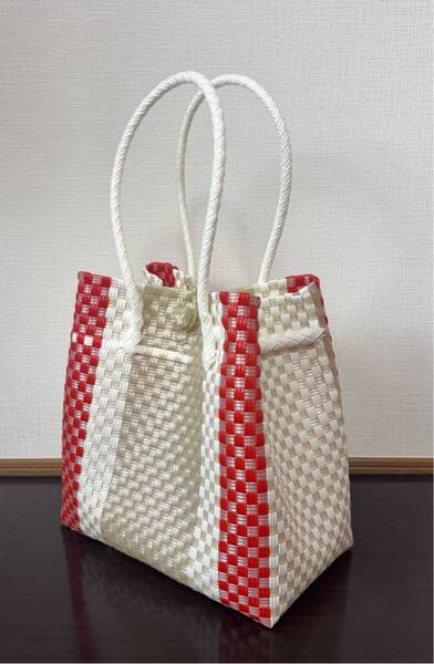 プラカゴ メルカド トートバッグ ハンドメイド カゴバッグ かごバッグ 大容量 軽量 洗えるバッグ パール×レッド×ホワイト パサール