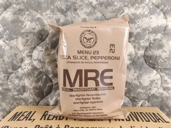 2024年4月検品 MENU-23 PIZZA ピザ MREレーション 米軍 ミリ飯 ミリメシ 戦闘糧食 非常食 備蓄 保存食 防災バッグ 車中泊 サバゲ キャンプ