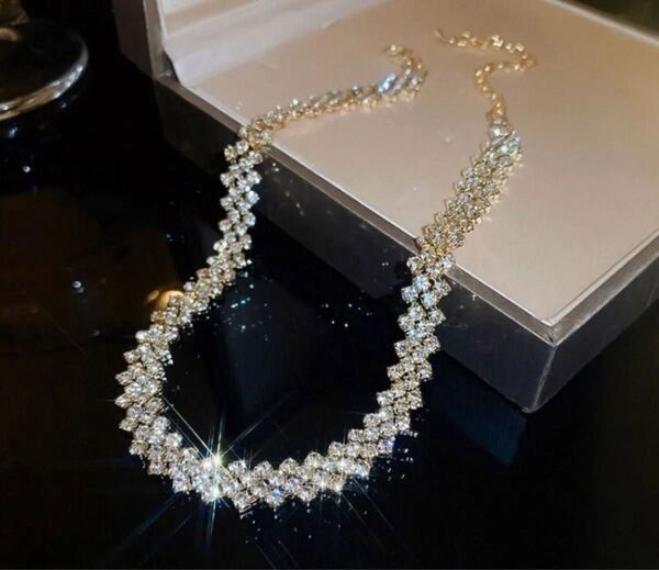 新品 ネックレス 銀色 アクセサリー 結婚式 卒業式 パーティ 入学式 華やか ラインストーンネックレス シルバー SILVER キラキラ 銀