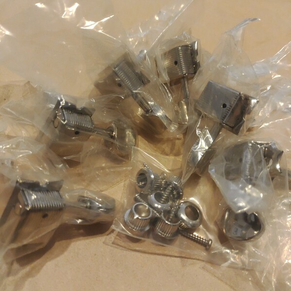 クルーソンタイプペグ右6連kluson peg