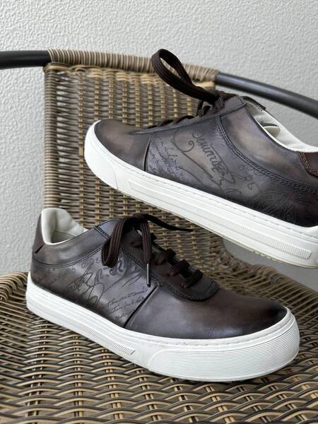 特注30万 Berluti PlayGround Sneakers ベルルッティ プレイグラウンド スクリットレザー スニーカー 靴 アイスブラウン 7,5 限定品 完売