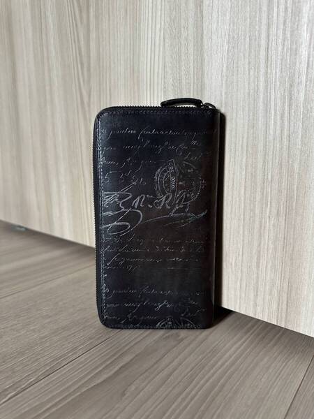 特注22万 Berluti ITAUBA Scritto Leather Wallet ベルルッティ イタウバ スクリットレザー 長財布 シルバーパティーヌ オーダー品