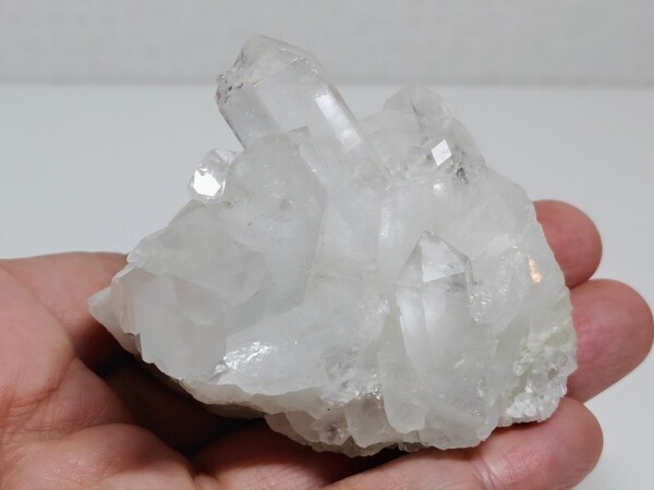 J-6 水晶 150g クォーツ 原石 鑑賞石 自然石 天然石 誕生石 鉱石 鉱物 宝石 ジュエリー 水石 置石