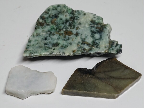 K-12 翡翠 計166g ヒスイ 原石 鑑賞石 自然石 天然石 誕生石 鉱石 鉱物 宝石 水石