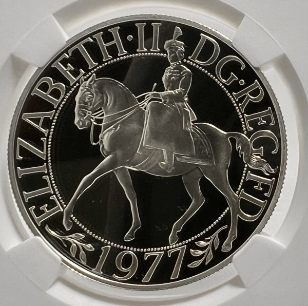 イギリス 1977 エリザベス2世 25ペンス 銀貨 NGC PF69UC 即位25