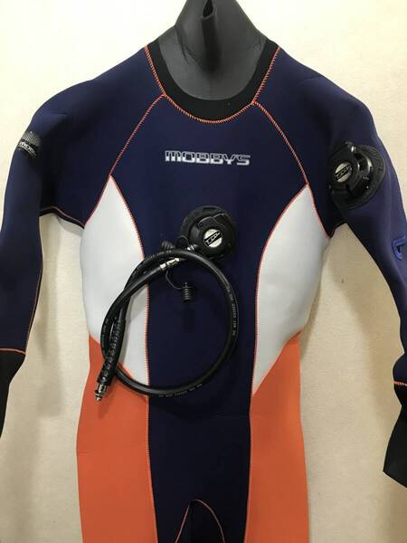 【未使用品】MOBBYSドライスーツ158cm55㎏23cm
