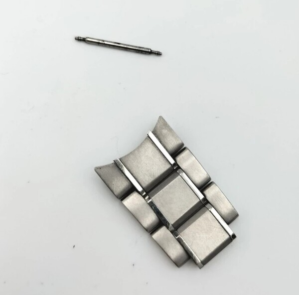 【中古品】 腕時計 部品 SEIKO BRIGHTZ 8B63-0AL0 弓カン エンドピース ベルト バンド ストラップ バネ棒付き ブライツ
