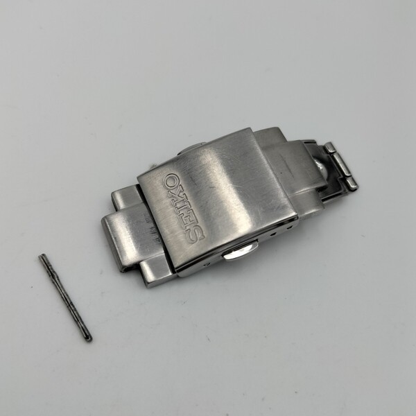 【中古品】腕時計 部品 セイコー スピリット 7B42-0AT0 バックル 中留め クラスプ 尾錠 ベルト バンド ストラップ