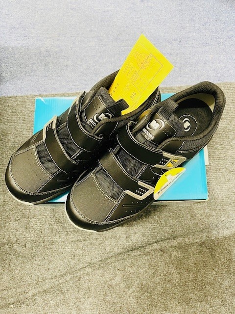 未使用　ミドリ安全靴　静電気帯電防止靴　ラバーテック　26cm　EEE Amazon | [ミドリ安全] ラバーテック 静電安全靴 JIS規格 中編上