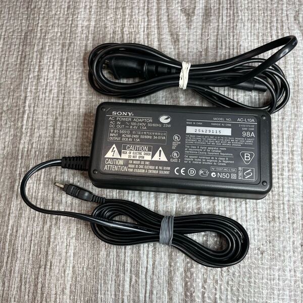 SONY ソニー ACアダプター AC-L10A ビデオカメラ用 ハンディカム DC 8.4V 1.5A