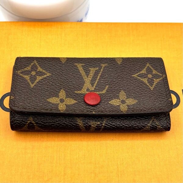 k71 ミュルティクレ4 モノグラムフーシャ ルイヴィトン キーケース LOUIS VUITTON