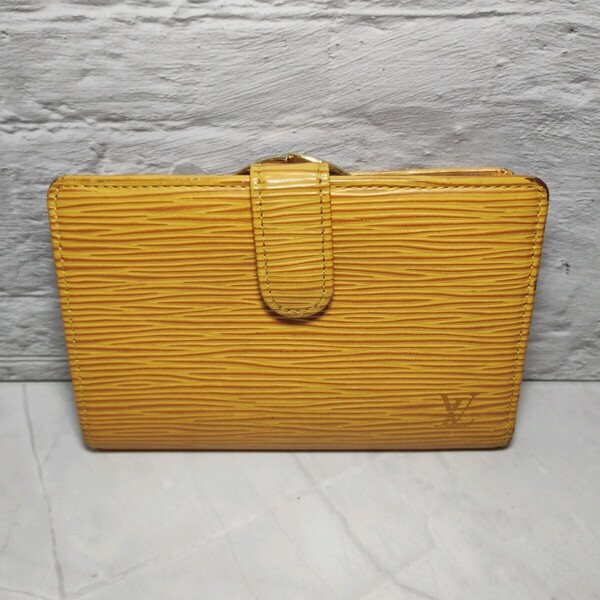 LOUIS VUITTON 二つ折り財布 がま口 エピ レザー イエロー系 小銭入れあり ルイヴィトン レディース 送料無料