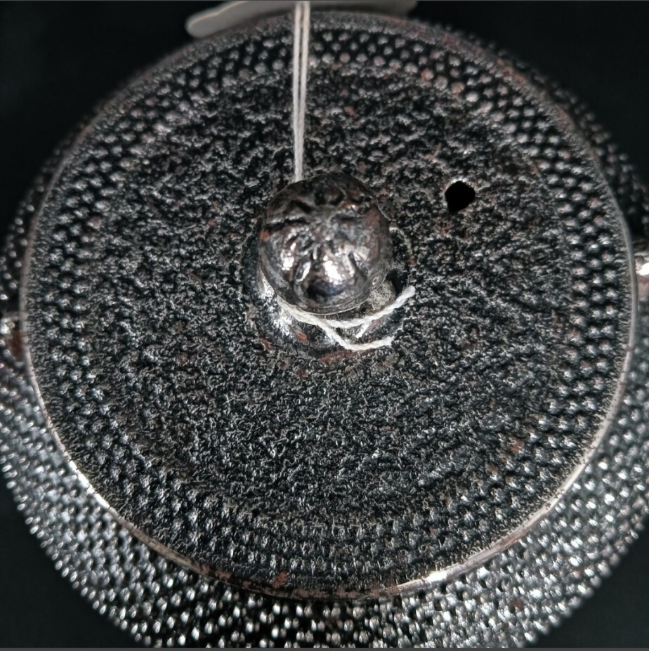 未使用品 南部岩鋳 清末作 砂鉄急須瓶 霰紋鉄瓶 鉄瓶 茶道具