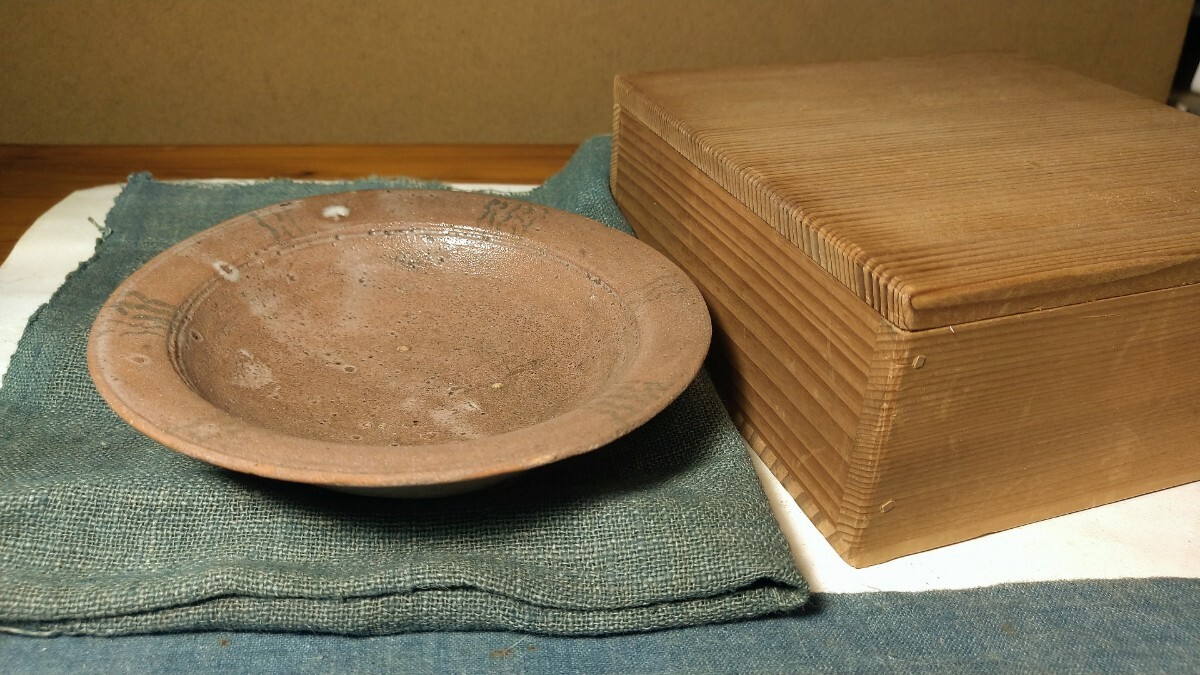 明治の有田焼 年木庵江上製 色絵菊形輪花向付 | 別府の骨董屋