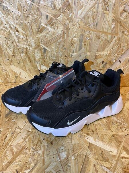 NIKE ナイキ スニーカー RYZ365 2 24.0cm